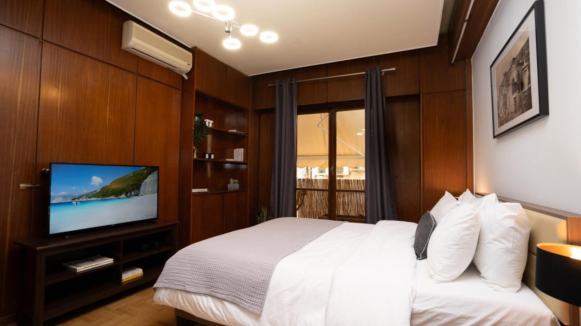 Quiet City Center Apt On A Pedestrian Street 아테네 외부 사진