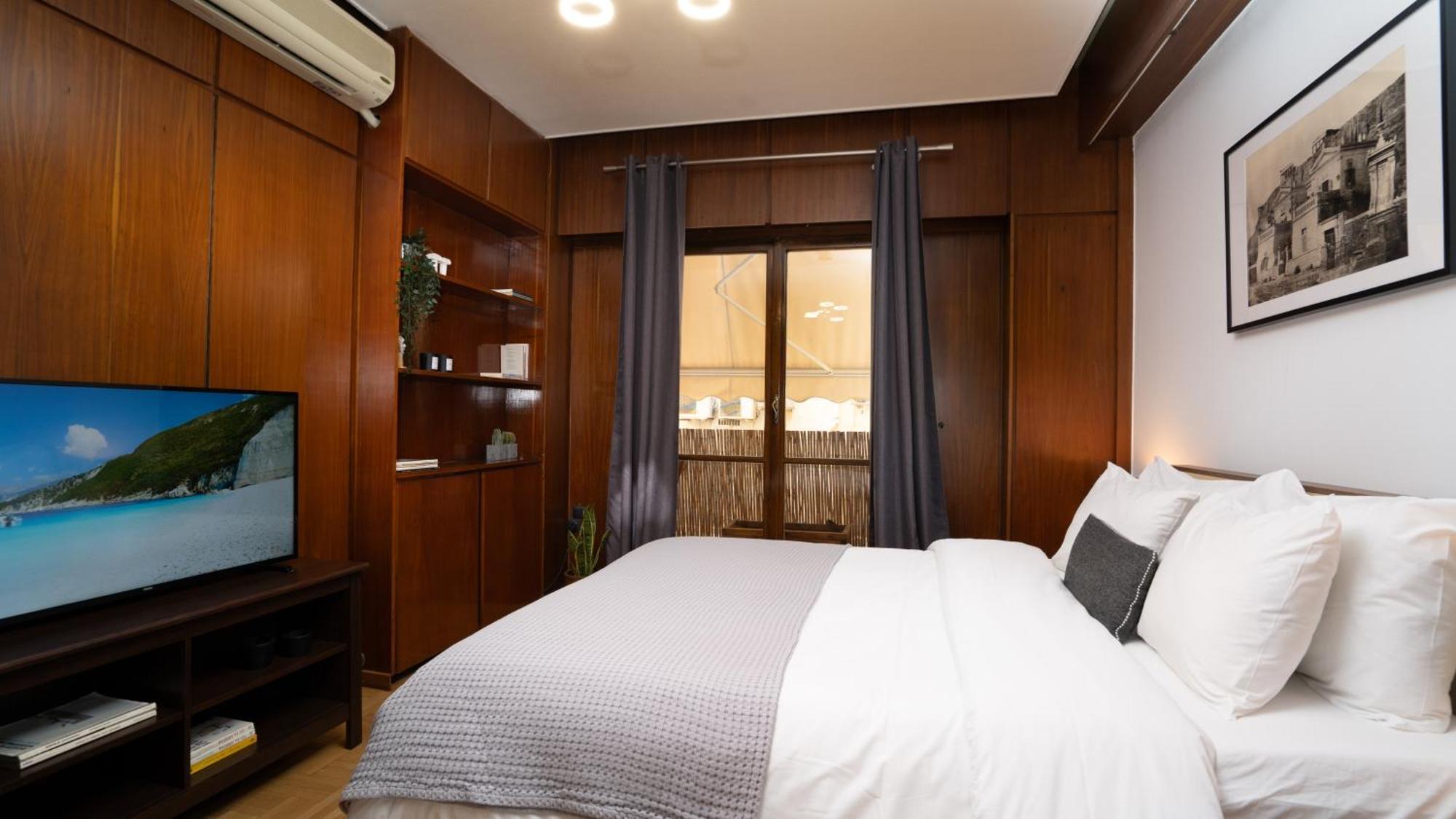 Quiet City Center Apt On A Pedestrian Street 아테네 외부 사진